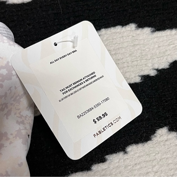 NWT Fabletics All Day Every Day Bra Size 2X - Picture 7 of 7